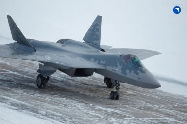 ОАК передала Минобороны России партию самолетов Су-57 с обновленным комплексом вооружения Предоставлено пресс-службой Госкорпорации Ростех