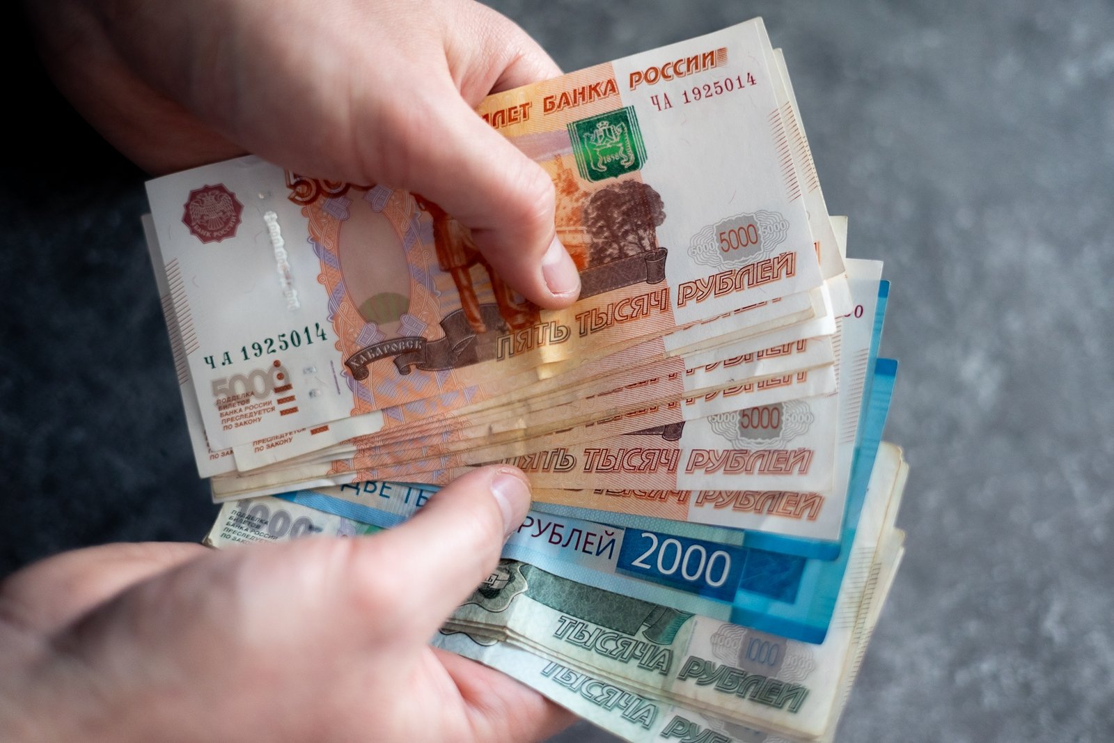 Россиянам рассказали, можно ли наказать коллегу за чихание в офисе Илья Аверьянов, ИА PrimaMedia.ru