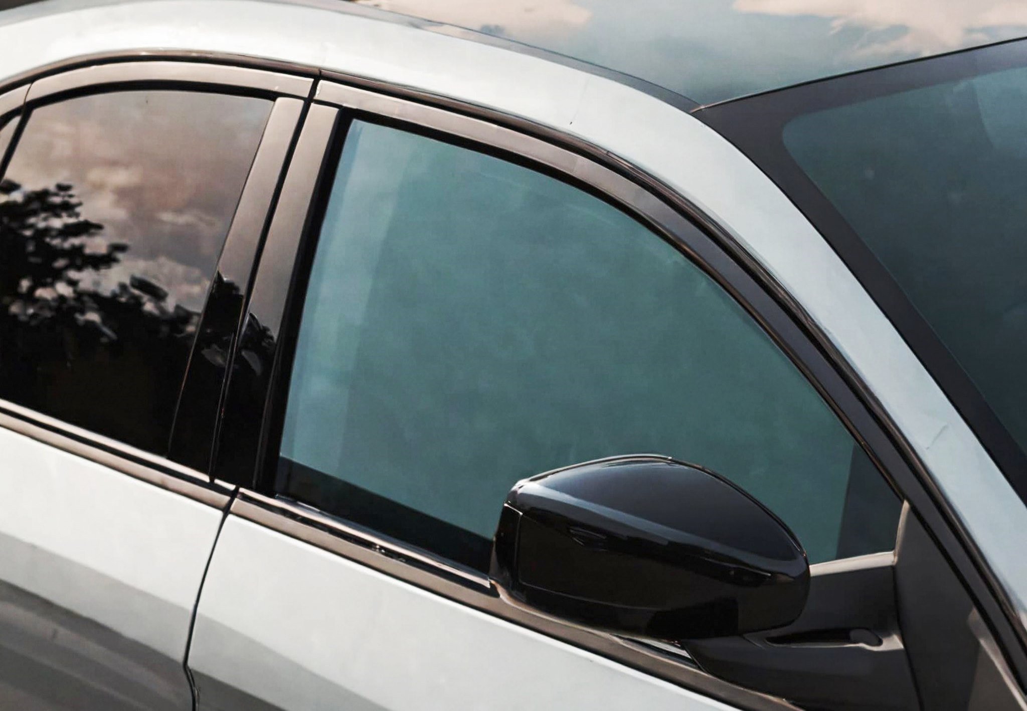 Автоэксперт Ладушкин разрушил мифы о тонировке ИА PriamurMedia